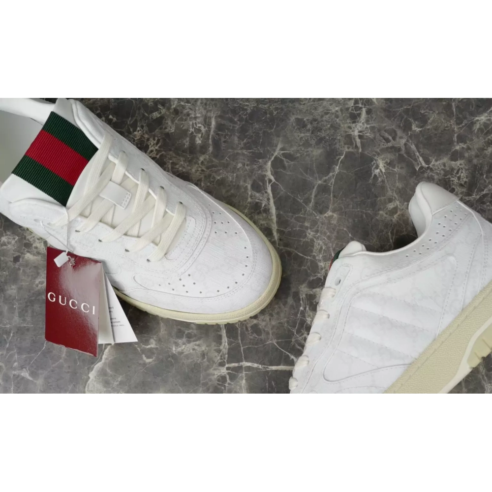 FashionStatement,FOOTWEAR,GUCCI,IconicStyle,LuxuryFootwear,SHOES FOR MEN,SHOES FOR WOMEN,Sneakers