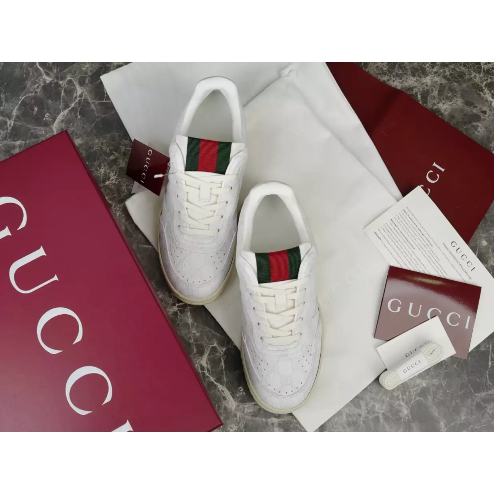 FashionStatement,FOOTWEAR,GUCCI,IconicStyle,LuxuryFootwear,SHOES FOR MEN,SHOES FOR WOMEN,Sneakers