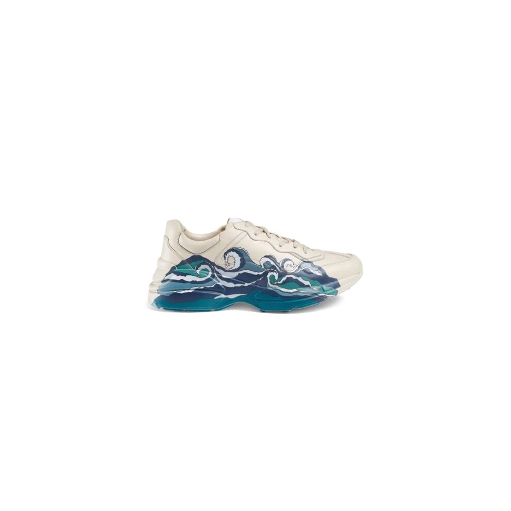 FashionStatement,GUCCI,IconicStyle,ItalianCraftsmanship,LuxuryFootwear,SNEAKER