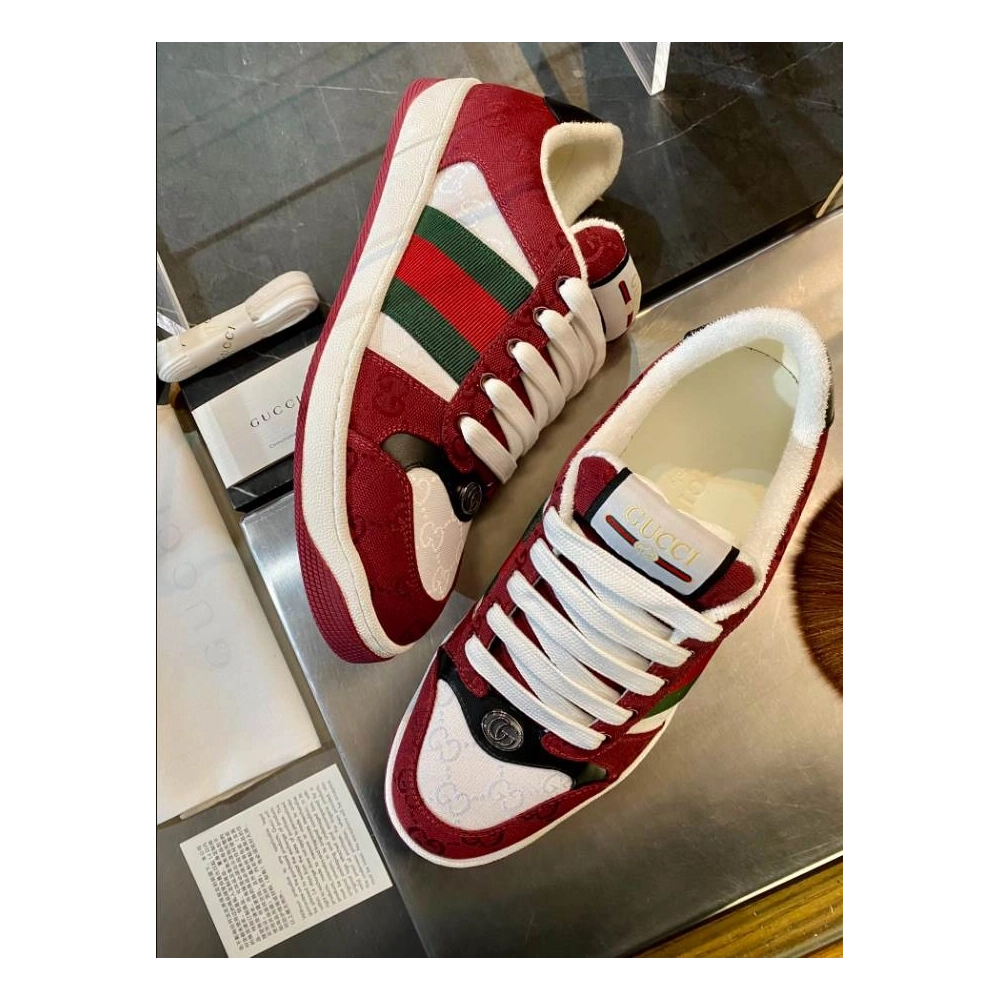 FashionStatement,GUCCI,IconicStyle,ItalianCraftsmanship,LuxuryFootwear,SNEAKER