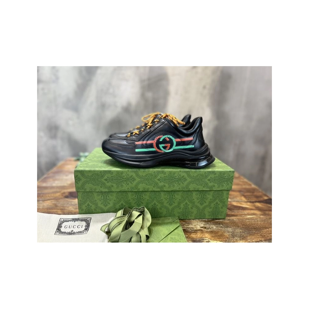 FashionStatement,GUCCI,IconicStyle,ItalianCraftsmanship,LuxuryFootwear,SNEAKER