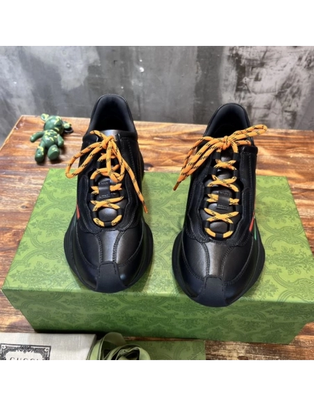 FashionStatement,GUCCI,IconicStyle,ItalianCraftsmanship,LuxuryFootwear,SNEAKER