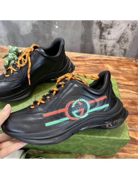 FashionStatement,GUCCI,IconicStyle,ItalianCraftsmanship,LuxuryFootwear,SNEAKER