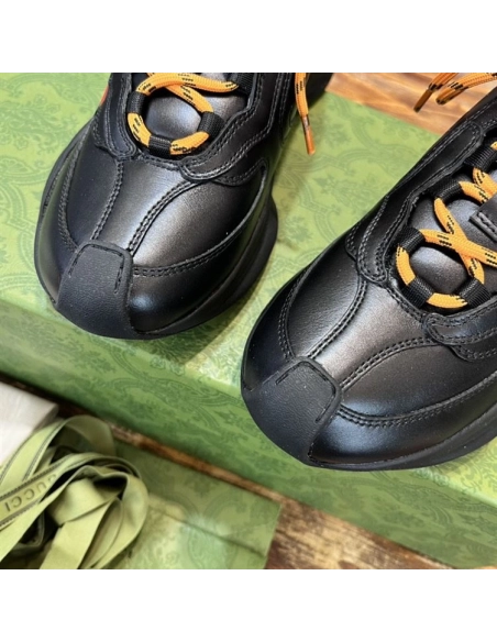 FashionStatement,GUCCI,IconicStyle,ItalianCraftsmanship,LuxuryFootwear,SNEAKER