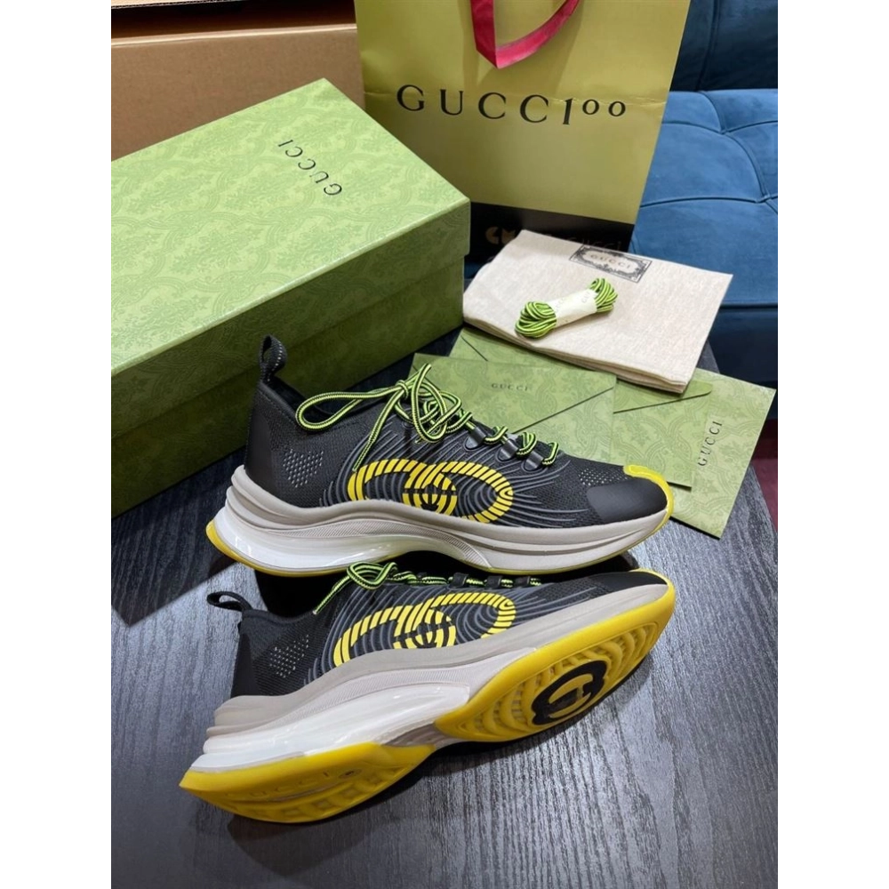 FashionStatement,GUCCI,IconicStyle,ItalianCraftsmanship,LuxuryFootwear,SNEAKER