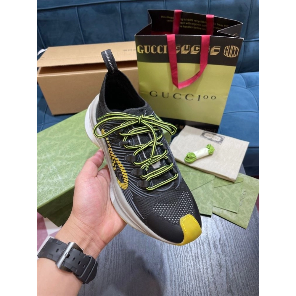 FashionStatement,GUCCI,IconicStyle,ItalianCraftsmanship,LuxuryFootwear,SNEAKER