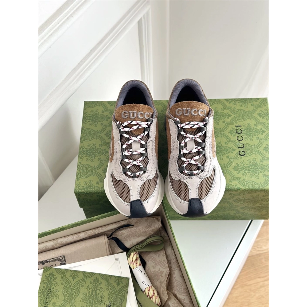 FashionStatement,GUCCI,IconicStyle,ItalianCraftsmanship,LuxuryFootwear,SNEAKER