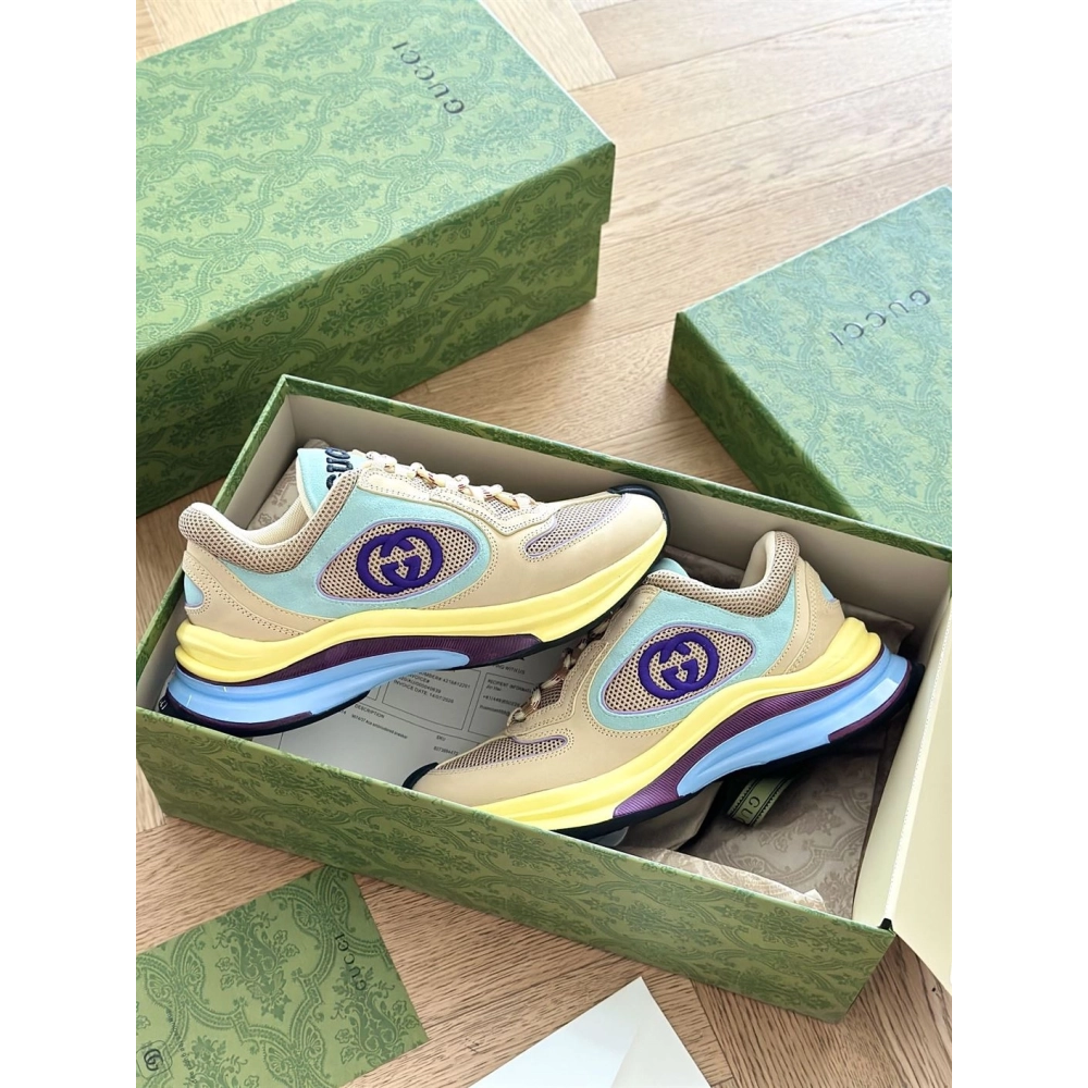 FashionStatement,GUCCI,IconicStyle,ItalianCraftsmanship,LuxuryFootwear,SNEAKER