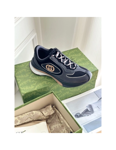FashionStatement,GUCCI,IconicStyle,ItalianCraftsmanship,LuxuryFootwear,SNEAKER