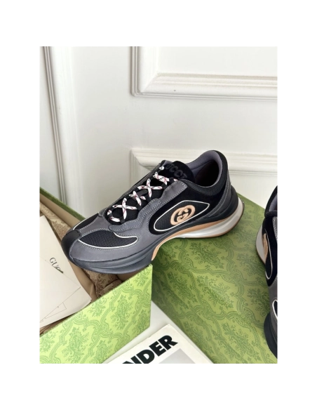 FashionStatement,GUCCI,IconicStyle,ItalianCraftsmanship,LuxuryFootwear,SNEAKER