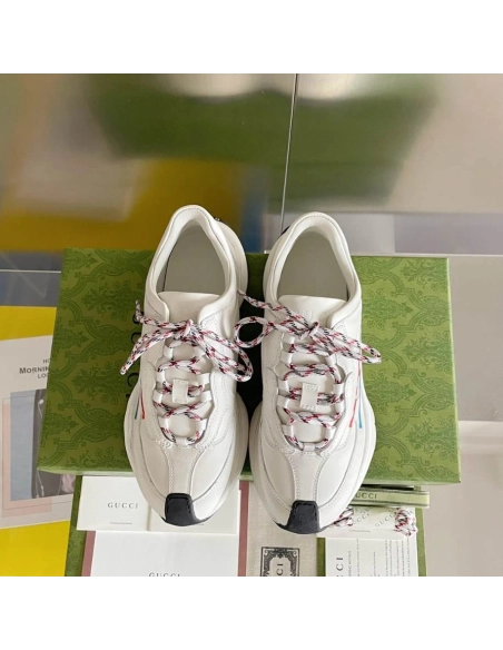 FashionStatement,GUCCI,IconicStyle,ItalianCraftsmanship,LuxuryFootwear,SNEAKER