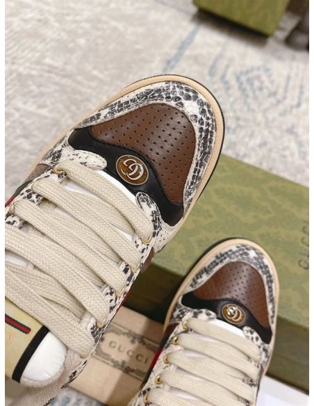FashionStatement,GUCCI,IconicStyle,ItalianCraftsmanship,LuxuryFootwear,SNEAKER