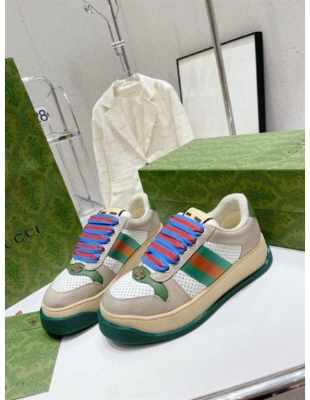 FashionStatement,GUCCI,IconicStyle,ItalianCraftsmanship,LuxuryFootwear,SNEAKER