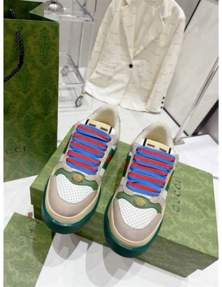 FashionStatement,GUCCI,IconicStyle,ItalianCraftsmanship,LuxuryFootwear,SNEAKER