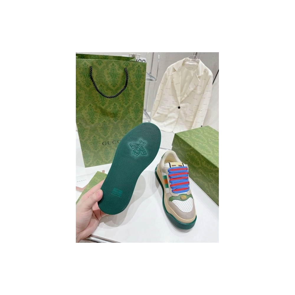 FashionStatement,GUCCI,IconicStyle,ItalianCraftsmanship,LuxuryFootwear,SNEAKER