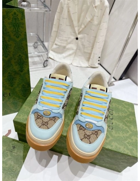 FashionStatement,GUCCI,IconicStyle,ItalianCraftsmanship,LuxuryFootwear,SNEAKER