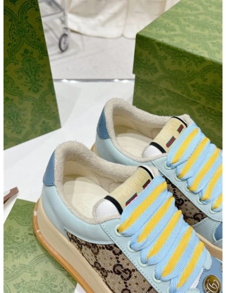 FashionStatement,GUCCI,IconicStyle,ItalianCraftsmanship,LuxuryFootwear,SNEAKER