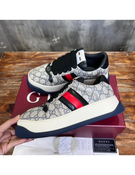 FashionStatement,GUCCI,IconicStyle,ItalianCraftsmanship,LuxuryFootwear,SNEAKER
