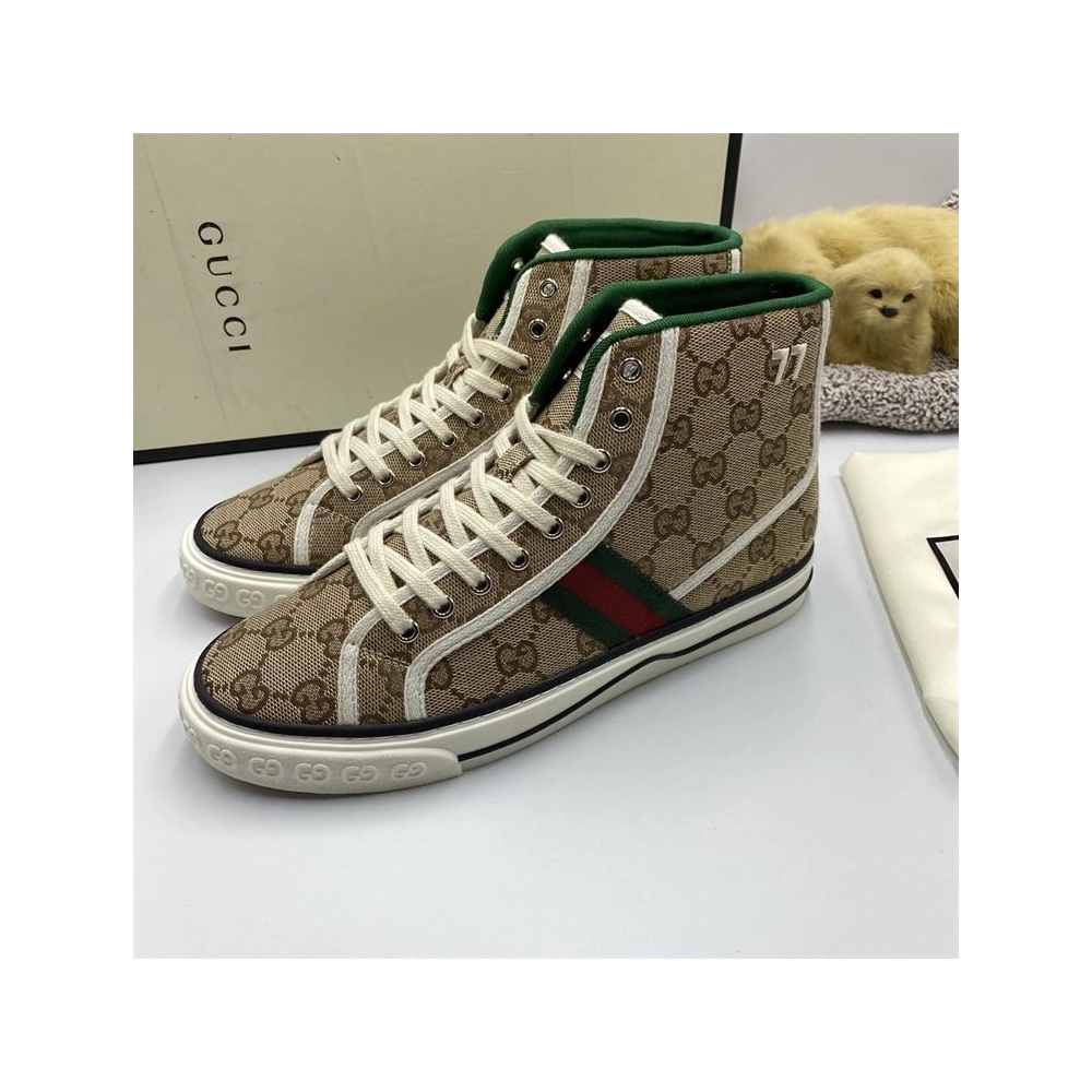 GUCCI,IconicStyle,LuxuryFootwear,SNEAKER