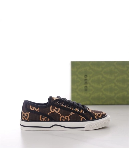 GUCCI,IconicStyle,ItalianCraftsmanship,LOW-TOP,LuxuryFootwear,SNEAKER
