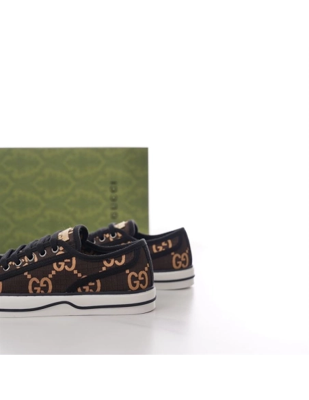 GUCCI,IconicStyle,ItalianCraftsmanship,LOW-TOP,LuxuryFootwear,SNEAKER