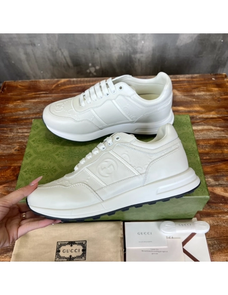 FashionStatement,GUCCI,IconicStyle,ItalianCraftsmanship,LuxuryFootwear,SNEAKER