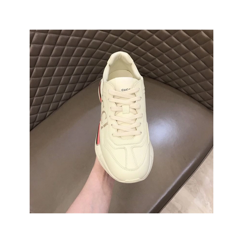 FashionStatement,GUCCI,IconicStyle,ItalianCraftsmanship,LuxuryFootwear,SNEAKER