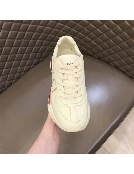 FashionStatement,GUCCI,IconicStyle,ItalianCraftsmanship,LuxuryFootwear,SNEAKER