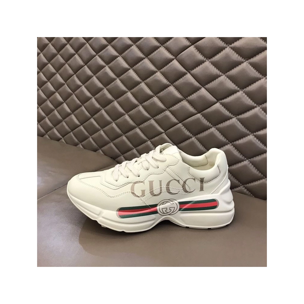 FashionStatement,GUCCI,IconicStyle,ItalianCraftsmanship,LuxuryFootwear,SNEAKER