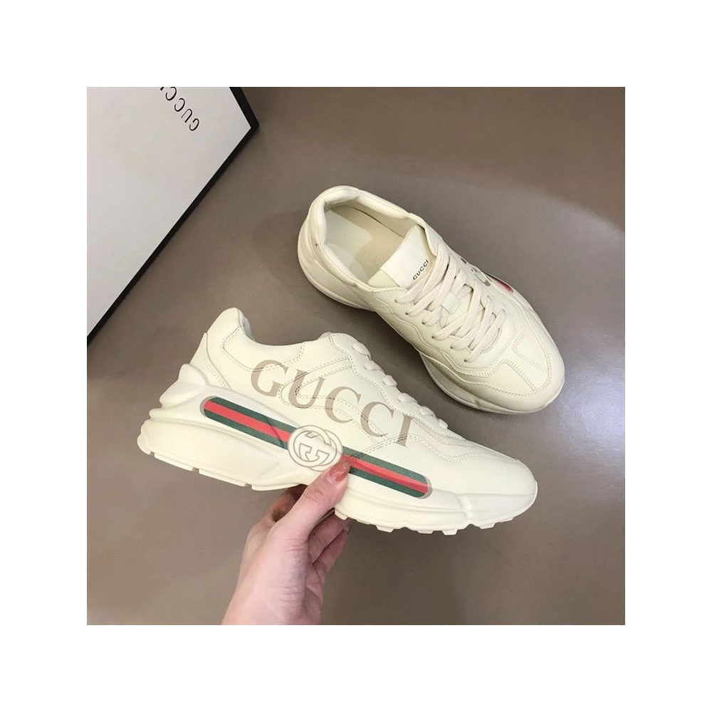 FashionStatement,GUCCI,IconicStyle,ItalianCraftsmanship,LuxuryFootwear,SNEAKER