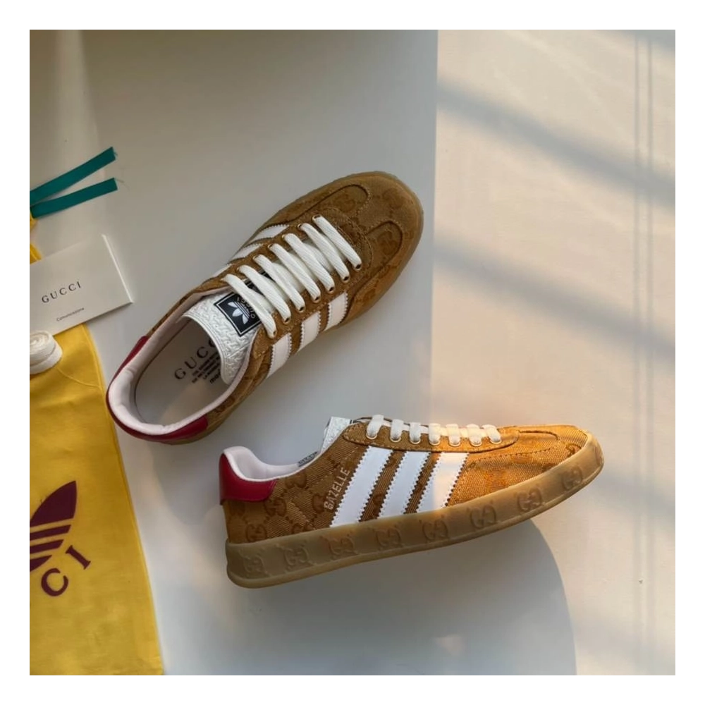 FashionStatement,GUCCI,IconicStyle,ItalianCraftsmanship,LuxuryFootwear,SNEAKER