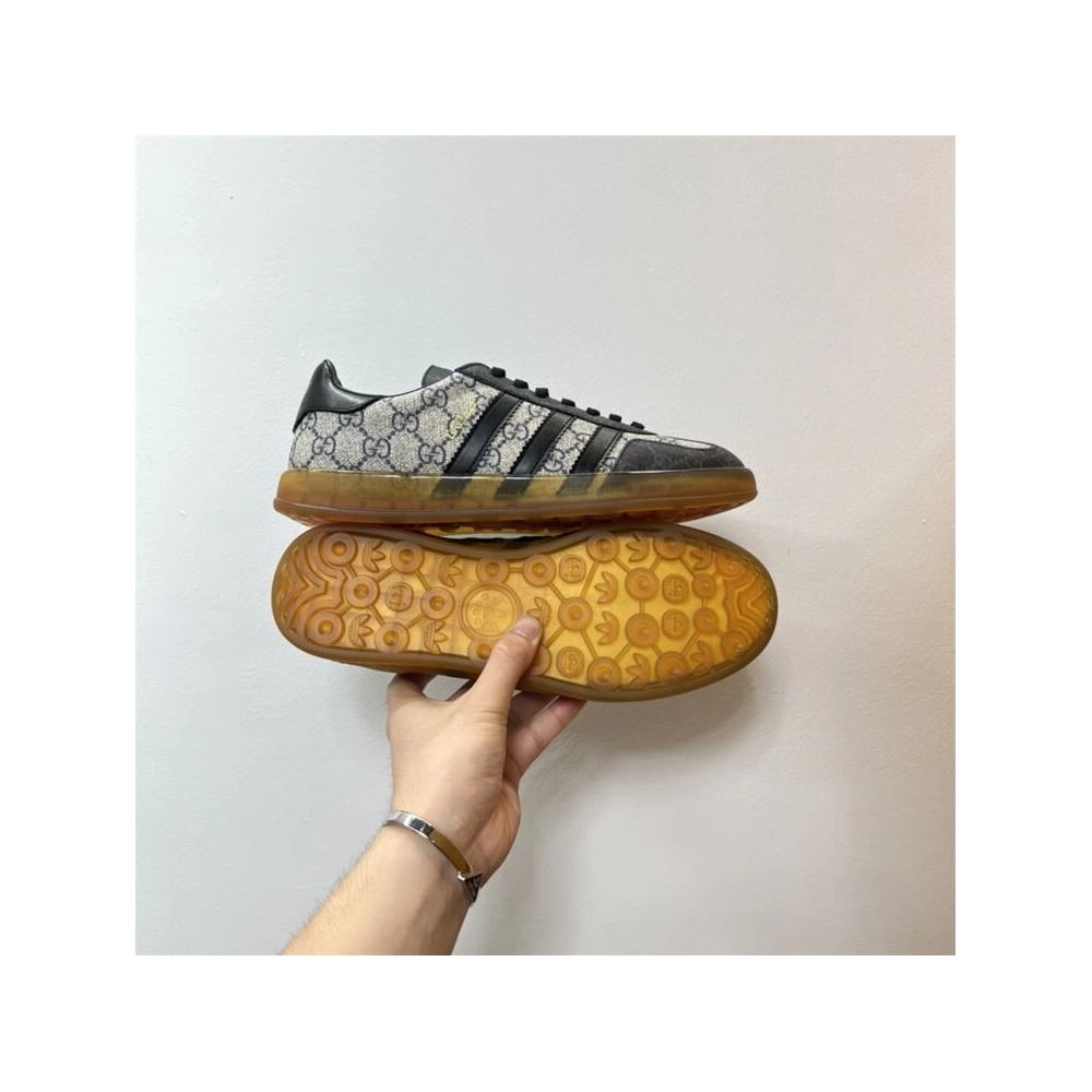 FashionStatement,GUCCI,LuxuryFootwear,SNEAKER