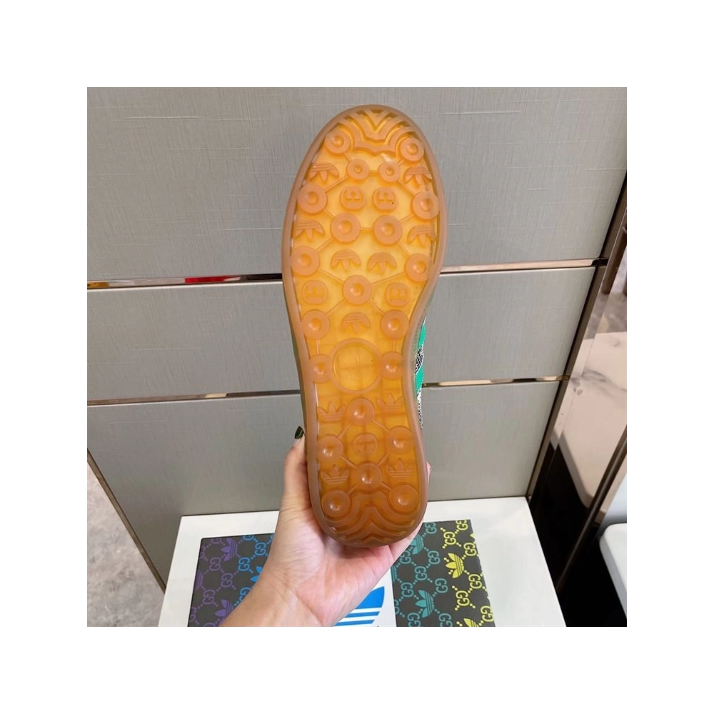 FashionStatement,GUCCI,LuxuryFootwear,SNEAKER