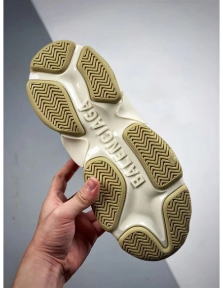 GUCCI,GucciBalenciaga,Sneakers,TripleS