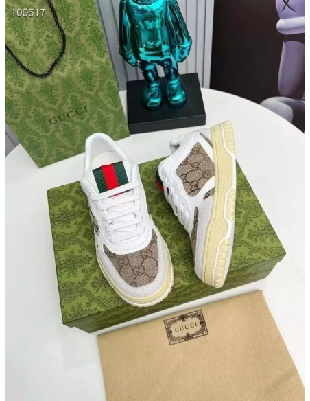 FashionStatement,FOOTWEAR,GUCCI,IconicStyle,LuxuryFootwear,SHOES FOR WOMEN,Sneakers