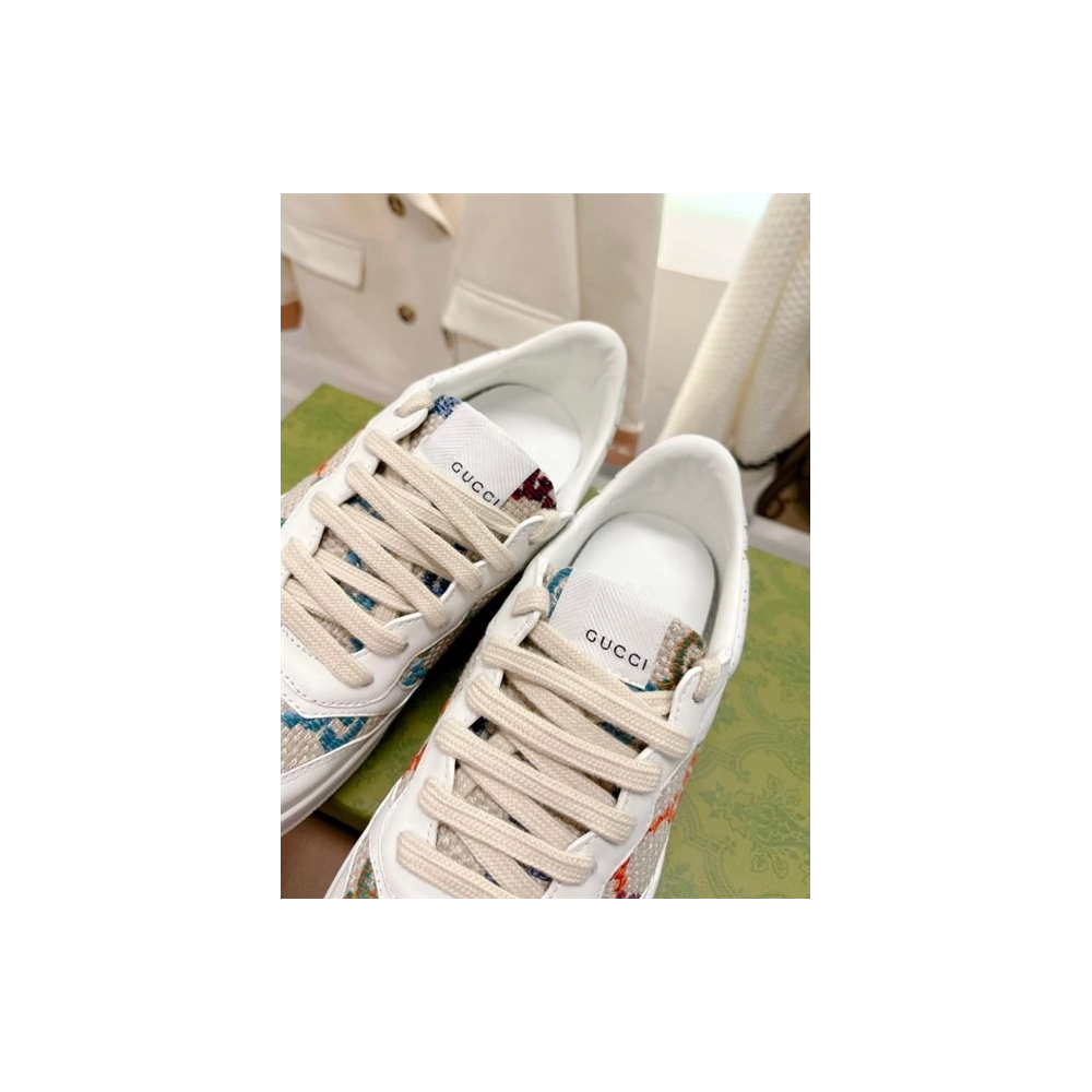 FashionStatement,GUCCI,LuxuryFootwear,SNEAKER