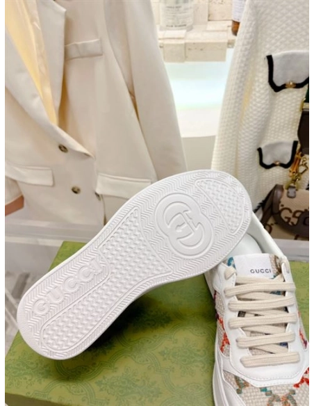 FashionStatement,GUCCI,LuxuryFootwear,SNEAKER