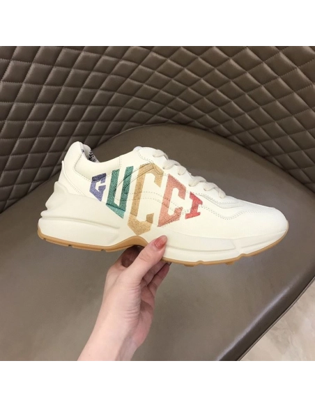 FashionStatement,GUCCI,IconicStyle,ItalianCraftsmanship,LuxuryFootwear,SNEAKER
