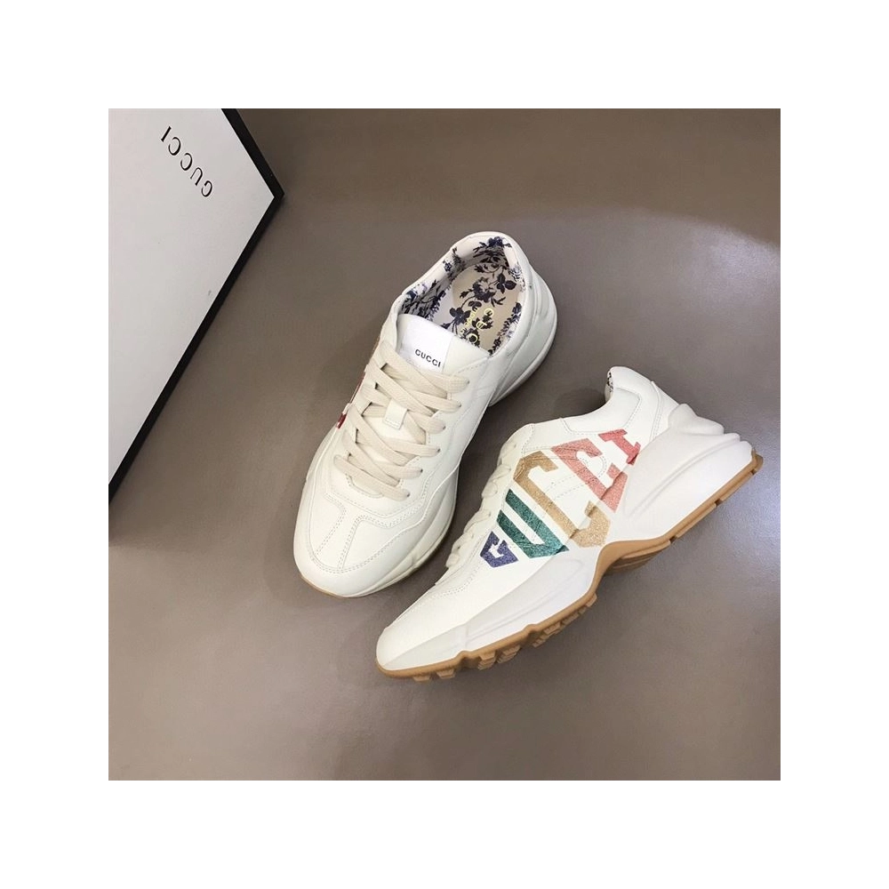 FashionStatement,GUCCI,IconicStyle,ItalianCraftsmanship,LuxuryFootwear,SNEAKER