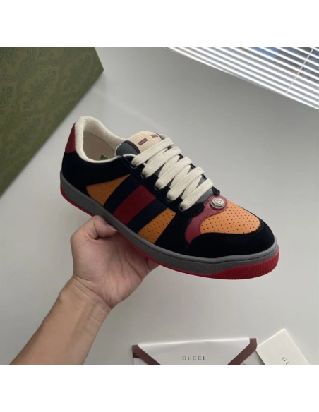 FashionStatement,GUCCI,IconicStyle,ItalianCraftsmanship,LuxuryFootwear,SNEAKER