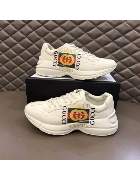 FashionStatement,GUCCI,IconicStyle,ItalianCraftsmanship,LuxuryFootwear,SNEAKER