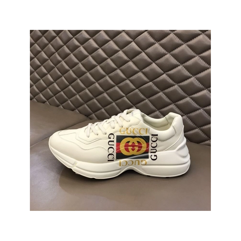 FashionStatement,GUCCI,IconicStyle,ItalianCraftsmanship,LuxuryFootwear,SNEAKER