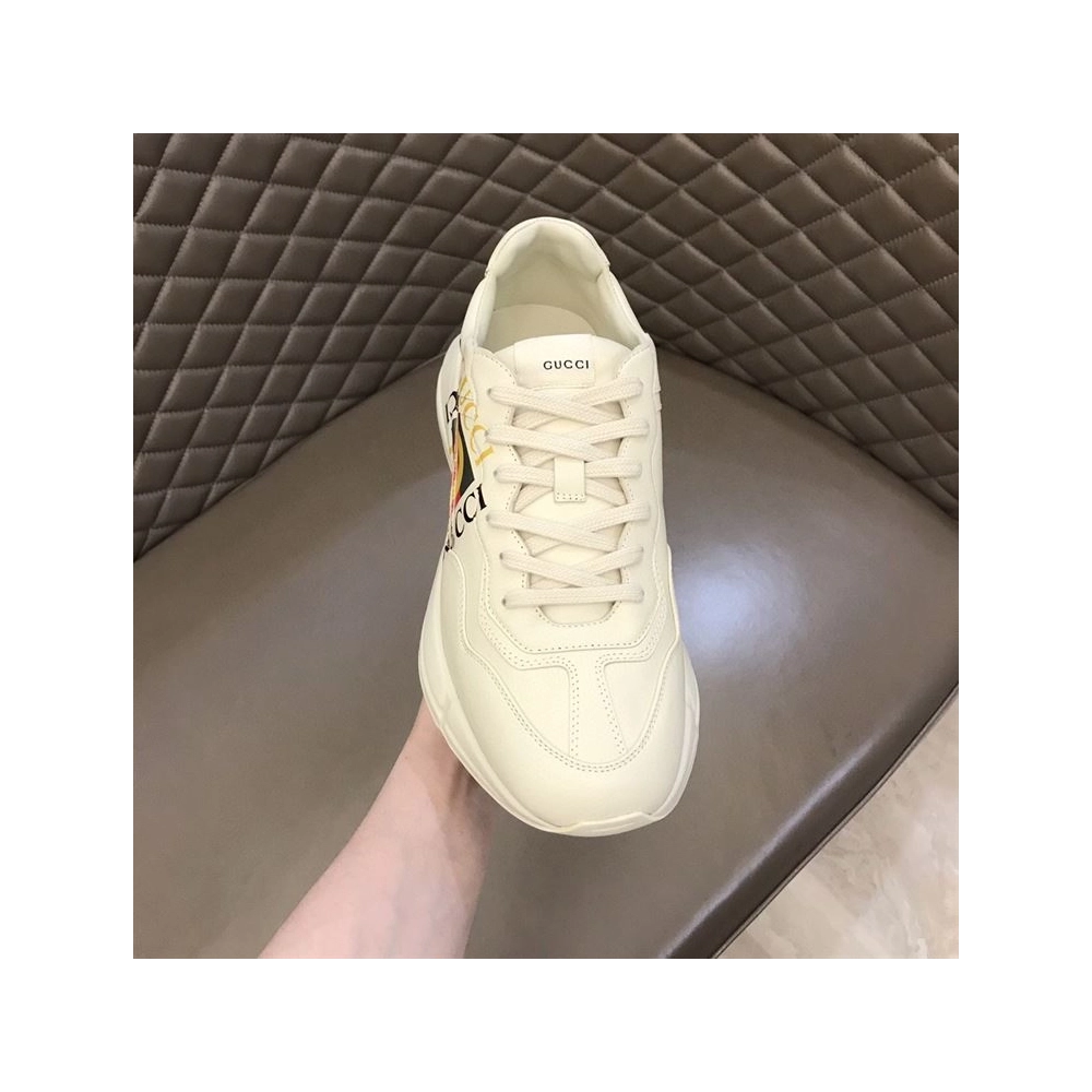 FashionStatement,GUCCI,IconicStyle,ItalianCraftsmanship,LuxuryFootwear,SNEAKER