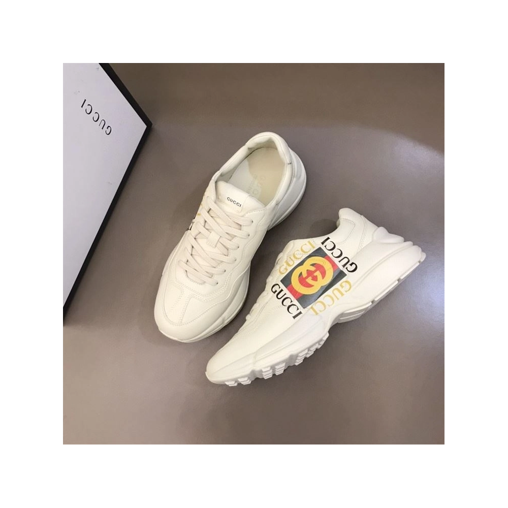 FashionStatement,GUCCI,IconicStyle,ItalianCraftsmanship,LuxuryFootwear,SNEAKER