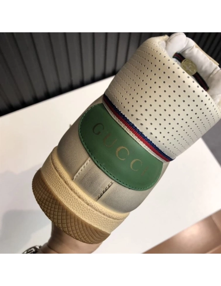 FashionStatement,GUCCI,IconicStyle,ItalianCraftsmanship,LuxuryFootwear,SNEAKER