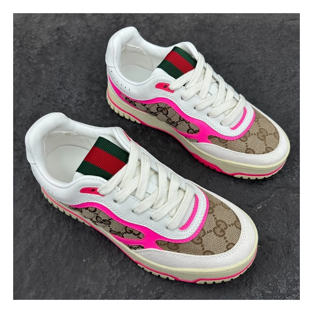 FashionStatement,GUCCI,IconicStyle,ItalianCraftsmanship,LuxuryFootwear,SNEAKER