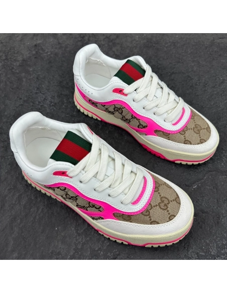 FashionStatement,GUCCI,IconicStyle,ItalianCraftsmanship,LuxuryFootwear,SNEAKER