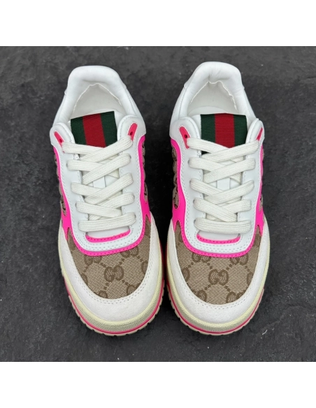 FashionStatement,GUCCI,IconicStyle,ItalianCraftsmanship,LuxuryFootwear,SNEAKER