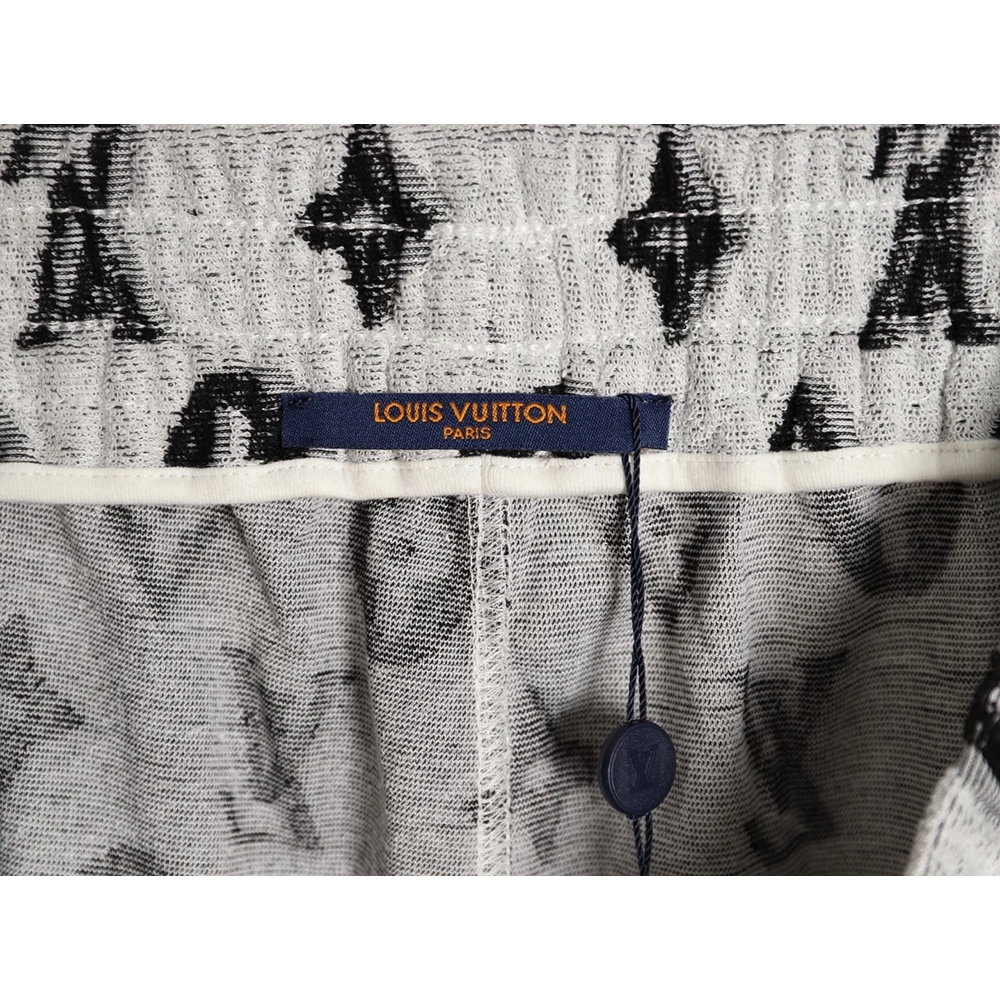 Louis Vuitton all-over monogram logo jacquard shorts TSK1,Louis Vuitton