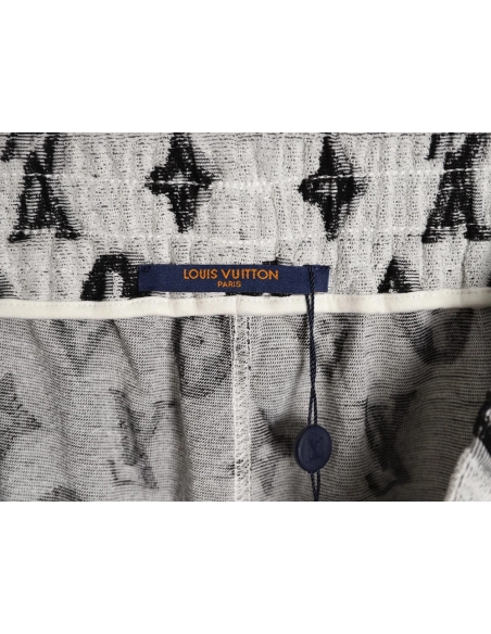 Louis Vuitton all-over monogram logo jacquard shorts TSK1,Louis Vuitton